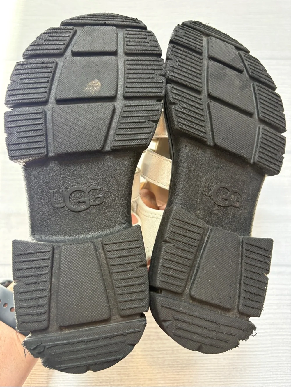 UGG Kids Cream-Strap Sport Sandals with Black Lug Sole